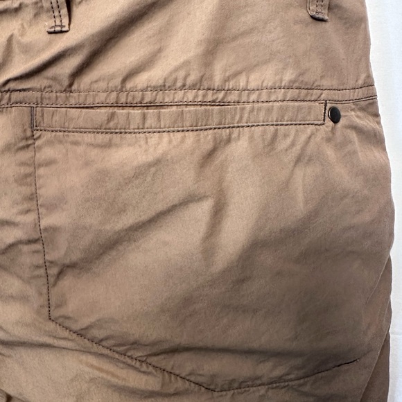 Arc'teryx Size 36 Men's Palisade Shorts Light Brown Trim Fit 10.5” Inseam - Picture 9 of 10